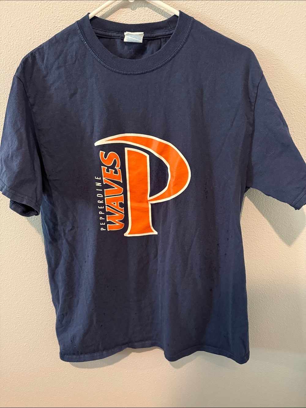 Pepperdine Waves M unisex short sleeve like new worn once